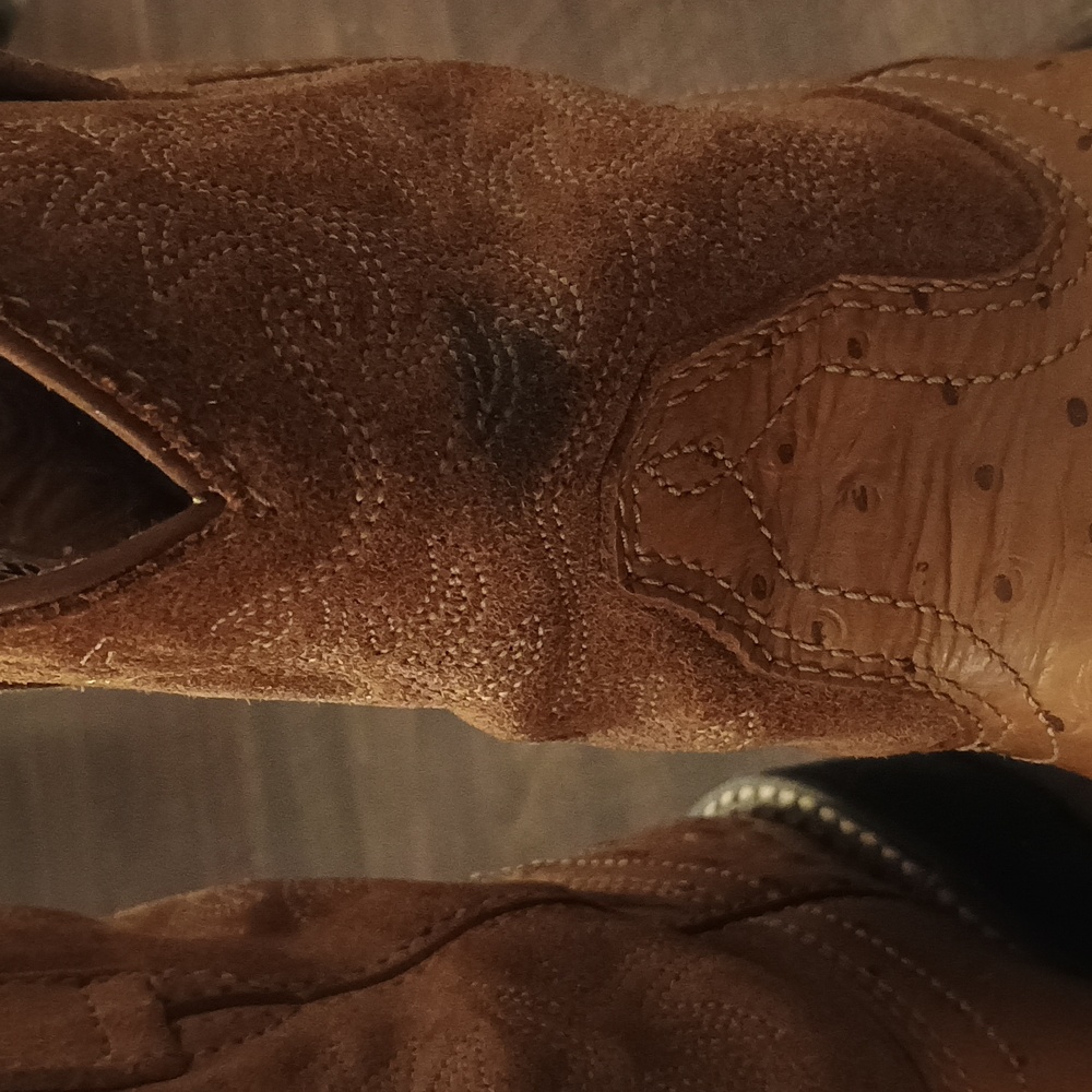 LAST CHANCE Ariat Ostrich Fatbaby Boots - Picture 6 of 7